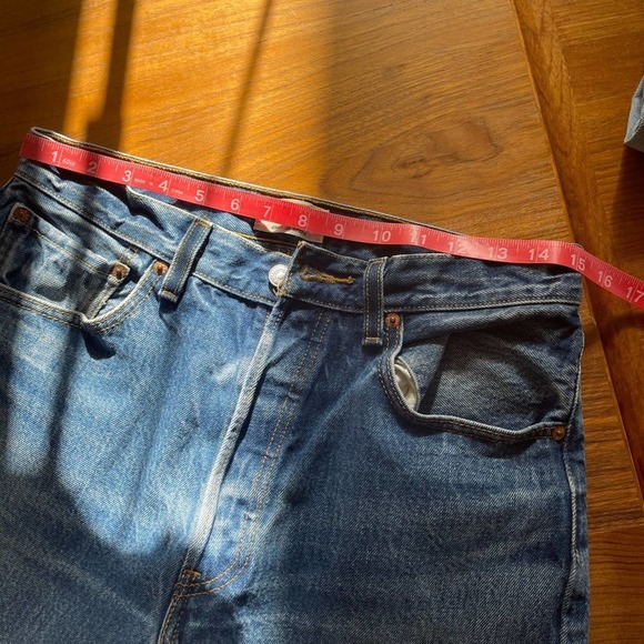 Levi's Classic Blue Straight Leg Jeans - Picture 5 of 7